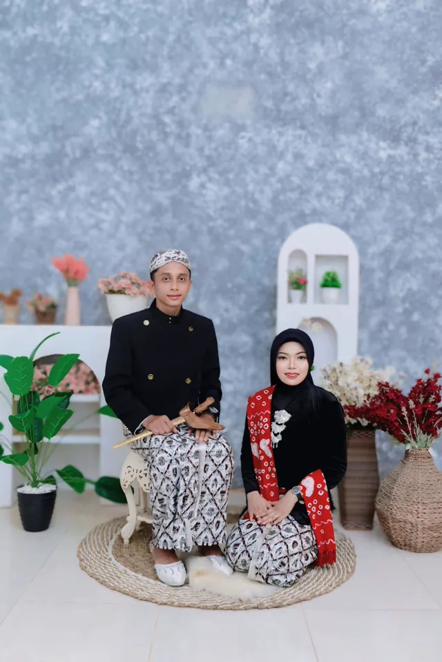 Undangan Pernikahan Online Dela & Sendana - Eevent.id